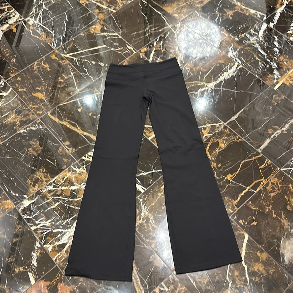 Lululemon Yoga Pants - Size 6 Tall
